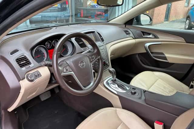 Opel Insignia (2011) thumbnail 6