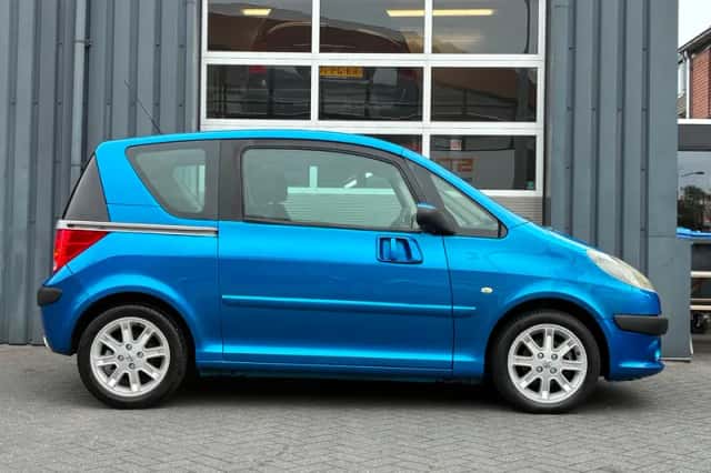 Peugeot 1007 (2006) thumbnail 2