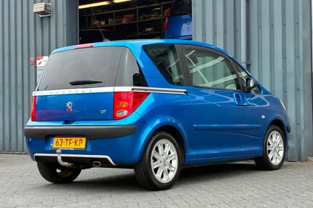 Peugeot 1007 (2006) thumbnail 4