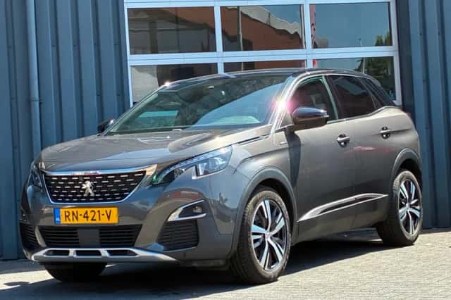 Peugeot 3008 (2018) thumbnail 1