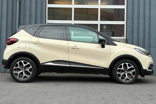 Renault Captur (2018) thumbnail 2