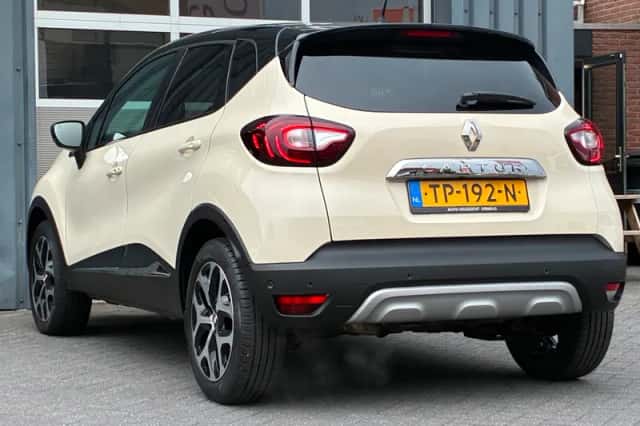 Renault Captur (2018) thumbnail 3