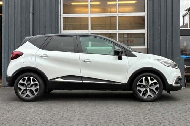 Renault Captur (2019) thumbnail 2