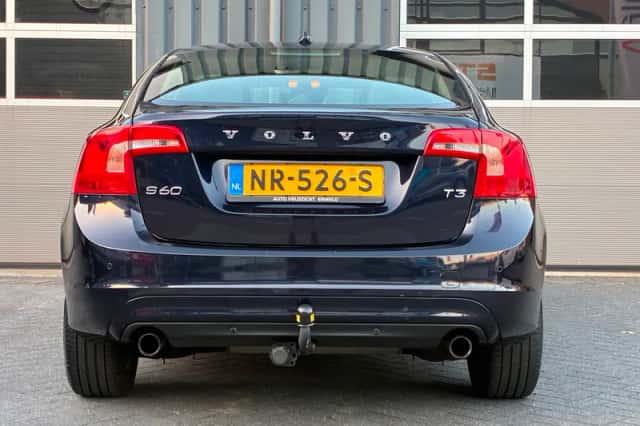 Volvo S60 (2017) thumbnail 6