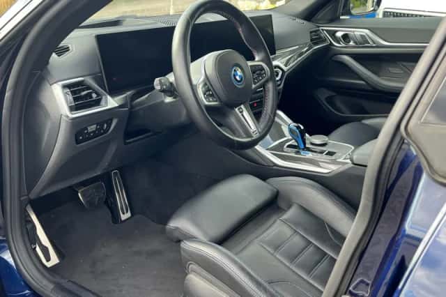 BMW i4 (2023) thumbnail 4