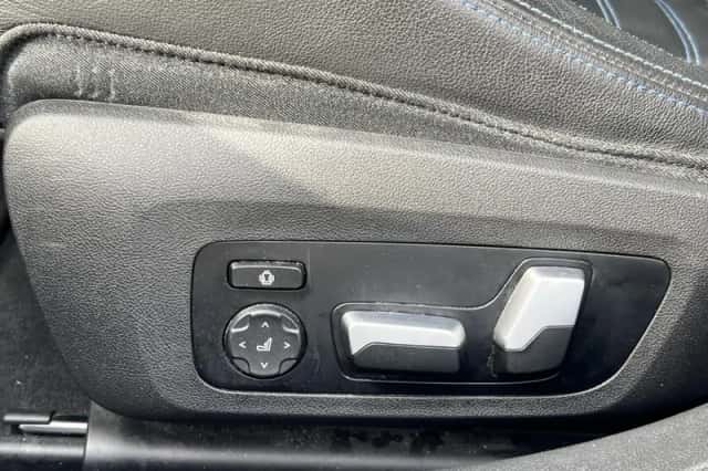 BMW i4 (2023) thumbnail 6