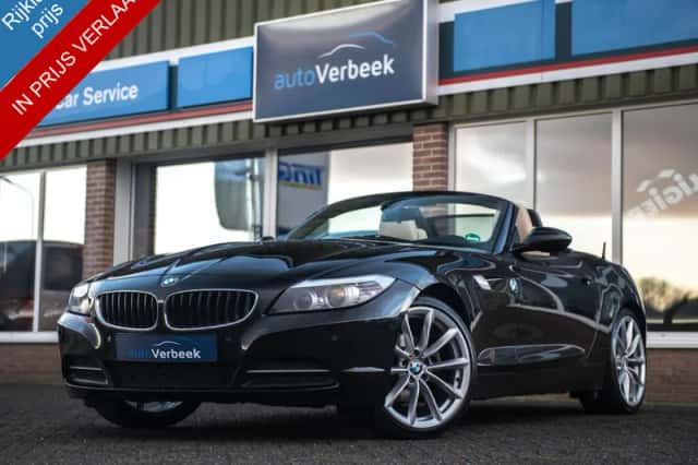 BMW Z4 (2009) thumbnail 2