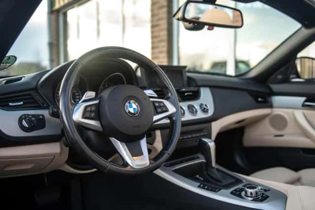 BMW Z4 (2009) thumbnail 4