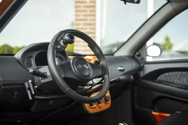 Ligier Ixo (2011) thumbnail 4