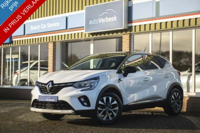 Renault Captur (2021) thumbnail 2