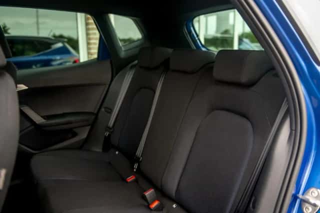 SEAT Arona (2024) thumbnail 6