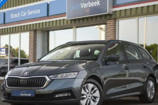 Škoda Octavia (2021) thumbnail 1