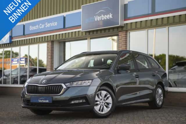 Škoda Octavia (2021) thumbnail 1