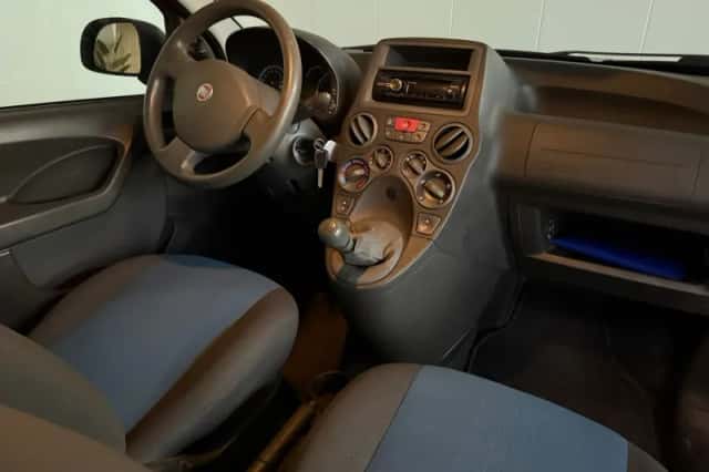 Fiat Panda (2011) thumbnail 3