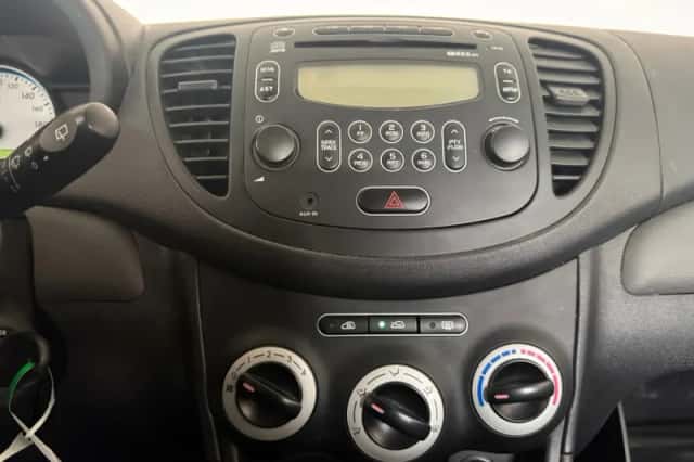 Hyundai i10 (2010) thumbnail 16