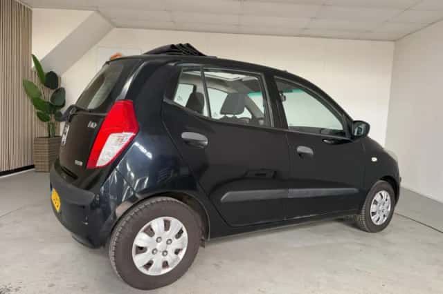 Hyundai i10 (2010) thumbnail 7