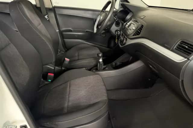 Kia Picanto (2011) thumbnail 14