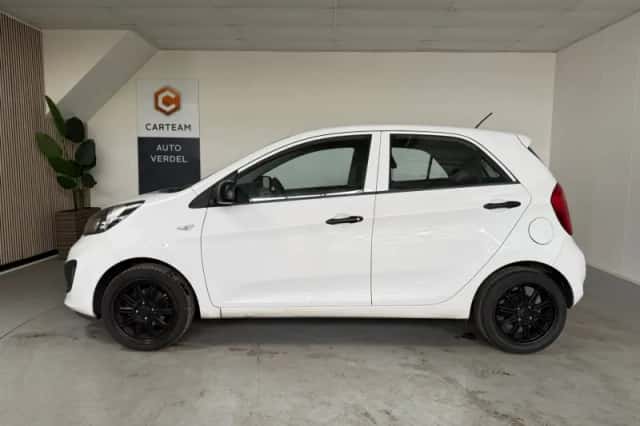 Kia Picanto (2011) thumbnail 5
