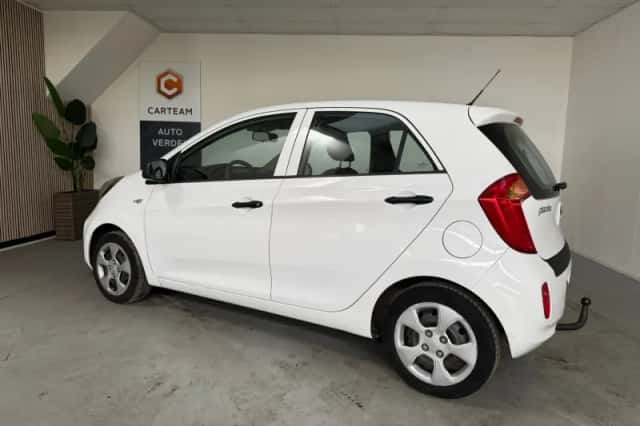Kia Picanto (2012) thumbnail 2