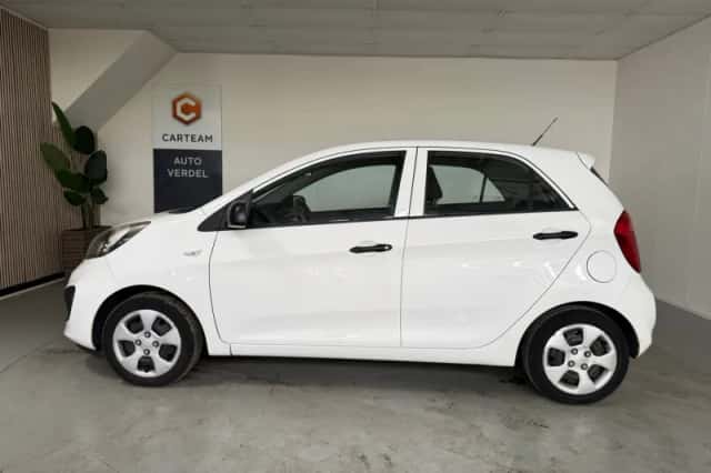 Kia Picanto (2012) thumbnail 5