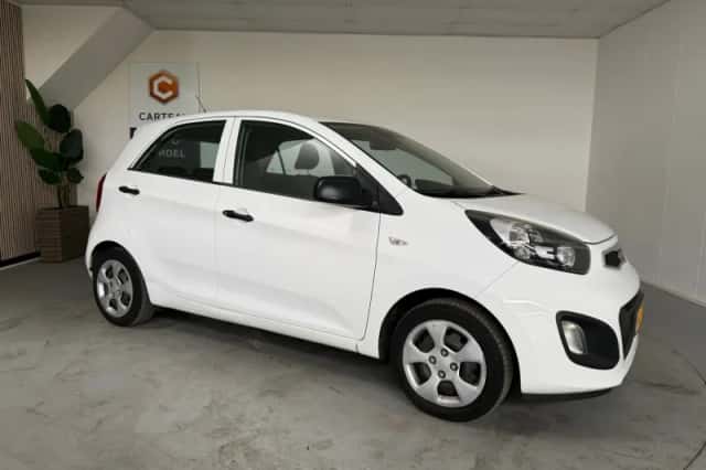 Kia Picanto (2012) thumbnail 10