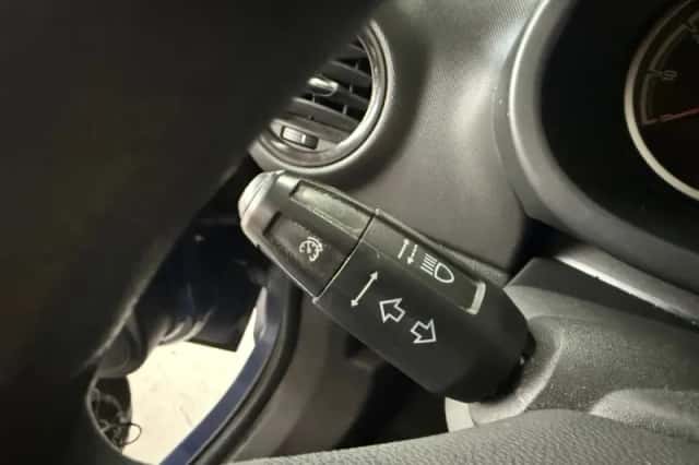 Opel Corsa (2008) thumbnail 19