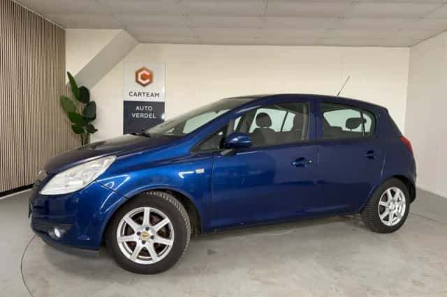 Opel Corsa (2008) thumbnail 4