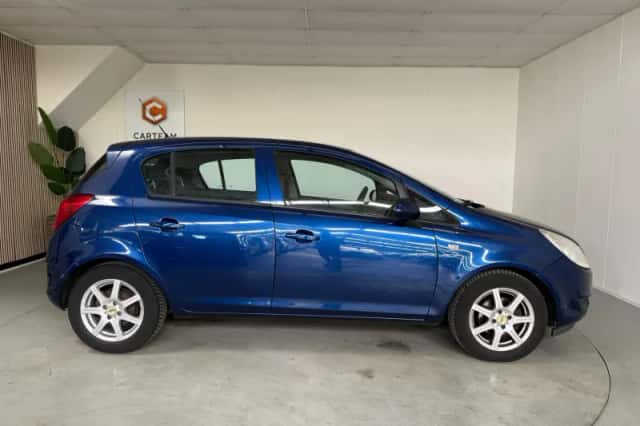 Opel Corsa (2008) thumbnail 8