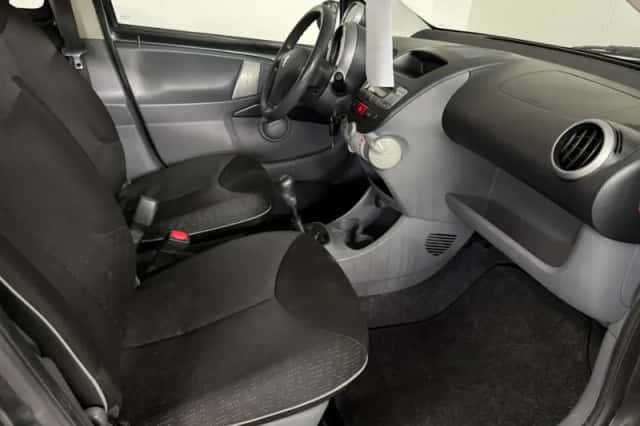 Peugeot 107 (2011) thumbnail 14