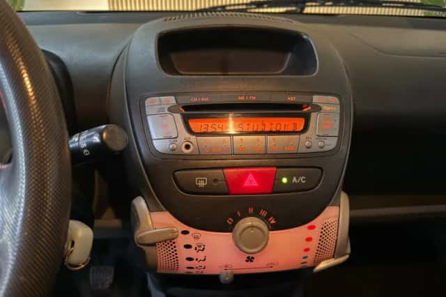 Peugeot 107 (2011) thumbnail 16