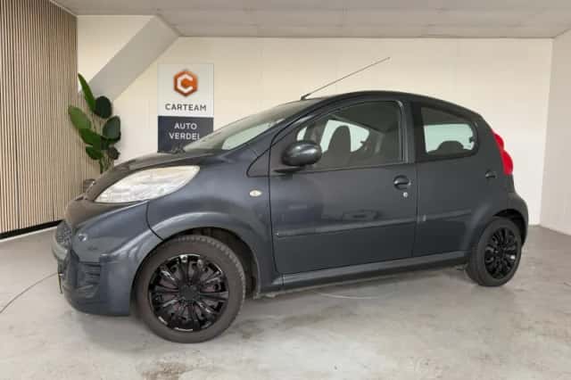 Peugeot 107 (2011) thumbnail 4