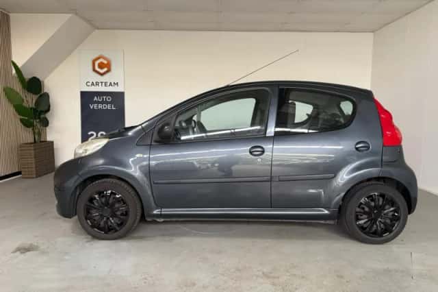 Peugeot 107 (2011) thumbnail 5