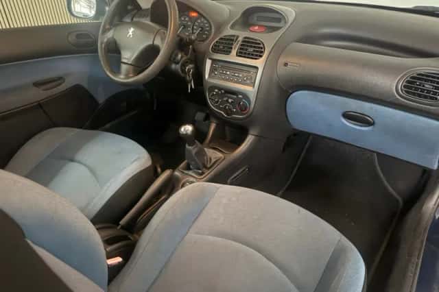 Peugeot 206 (2004) thumbnail 3