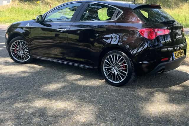 Alfa Romeo Giulietta (2017) thumbnail 3