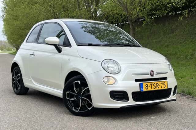 Fiat 500 (2014) thumbnail 1
