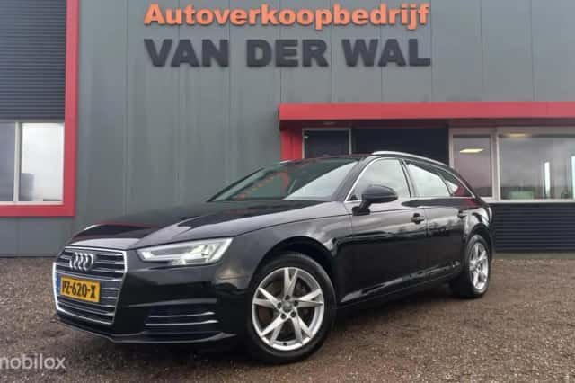 Audi A4 (2017) thumbnail 2
