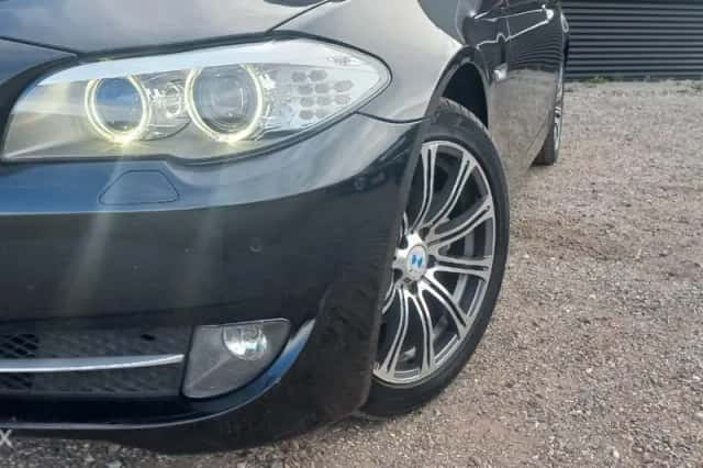 BMW 5-Serie (2012) thumbnail 4