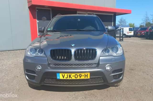 BMW X5 (2011) thumbnail 4