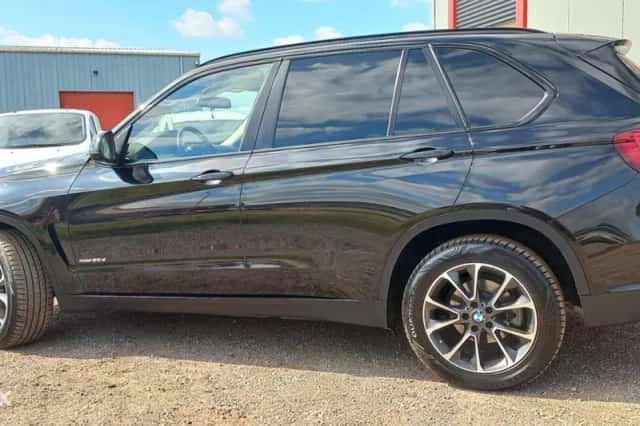 BMW X5 (2017) thumbnail 5