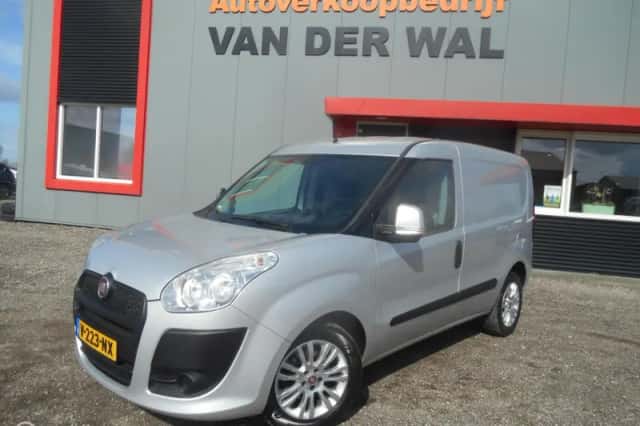 Fiat Doblò (2015) thumbnail 2