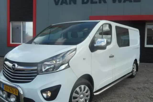 Opel Vivaro (2016) thumbnail 1