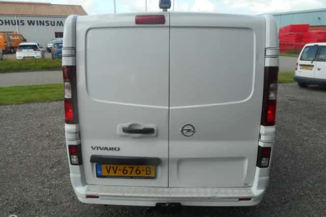 Opel Vivaro (2016) thumbnail 5