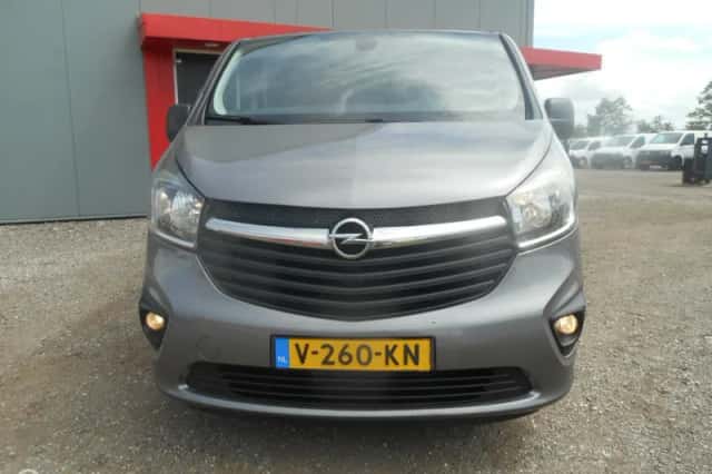 Opel Vivaro (2017) thumbnail 3