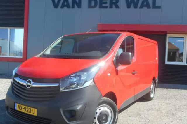 Opel Vivaro (2016) thumbnail 1