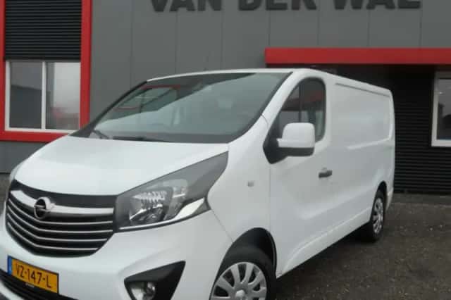 Opel Vivaro (2016) thumbnail 1