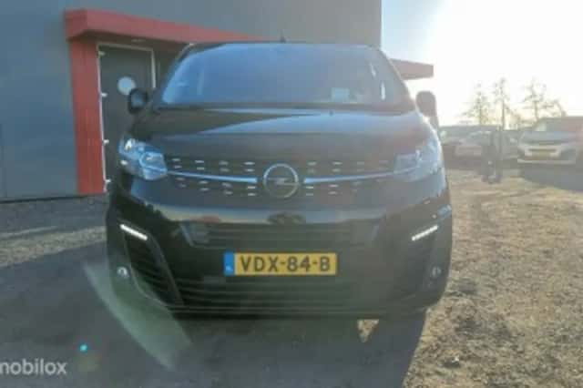 Opel Vivaro (2020) thumbnail 2