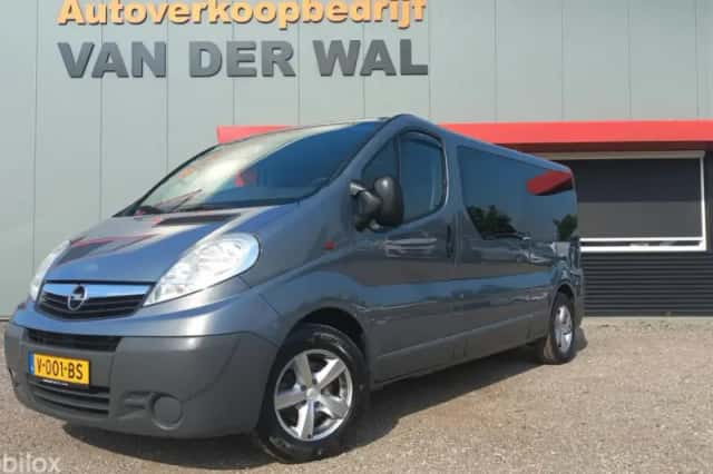 Opel Vivaro (2013) thumbnail 1
