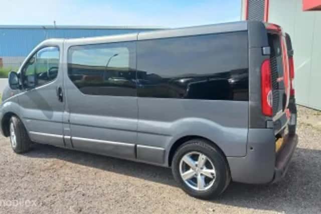 Opel Vivaro (2013) thumbnail 3