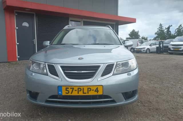 Saab 9-3 (2011) thumbnail 3