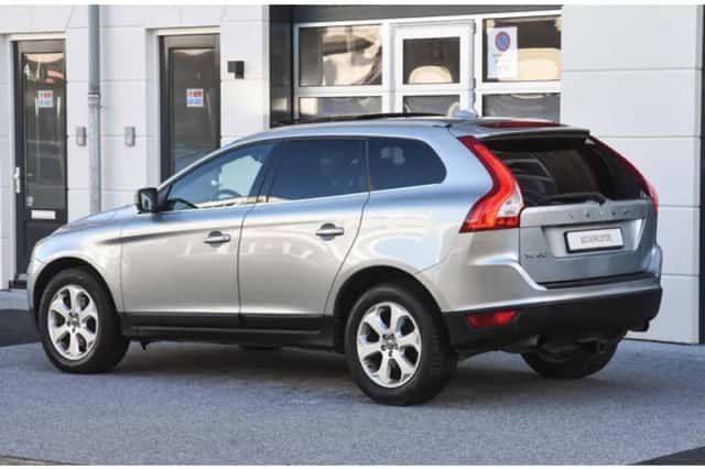 Volvo XC60 (2011) thumbnail 2